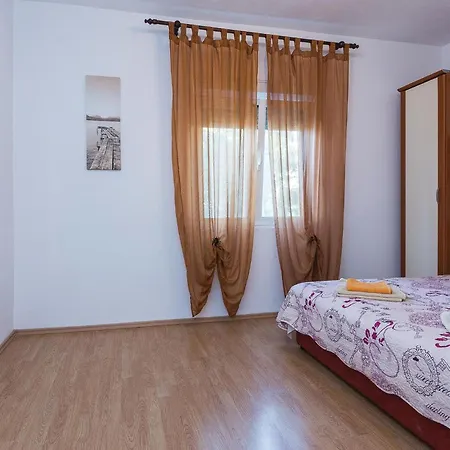 Frane Tudmana Ii Apartment